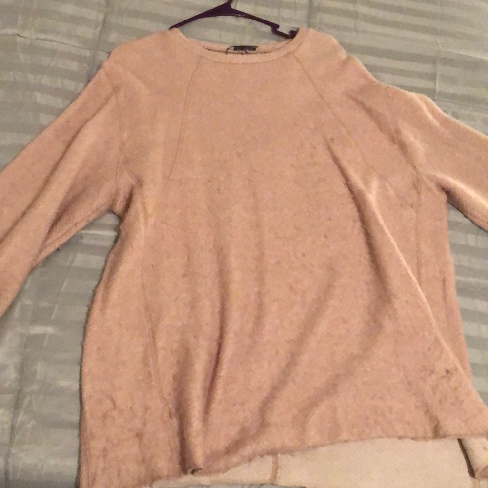 Fuzzy long sleeve pullover